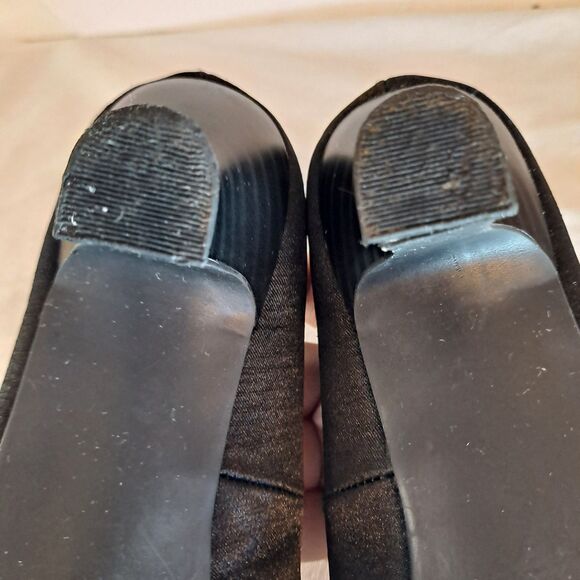 Pop Palace Satin Kitten Heels Side Bow Womens Sz 8.5M Black Comfort Cushion - Picture 9 of 12
